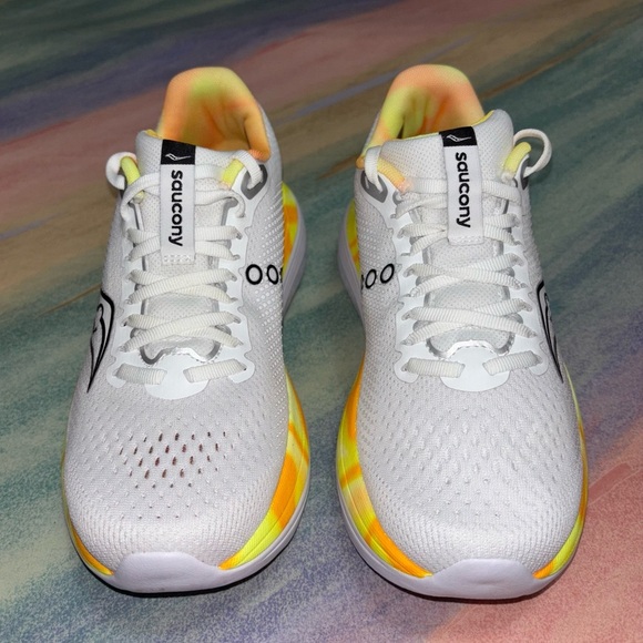 Saucony Endorphin Trainer Running Shoes in White Black Yellow Orange Women's 8 - Picture 3 of 9